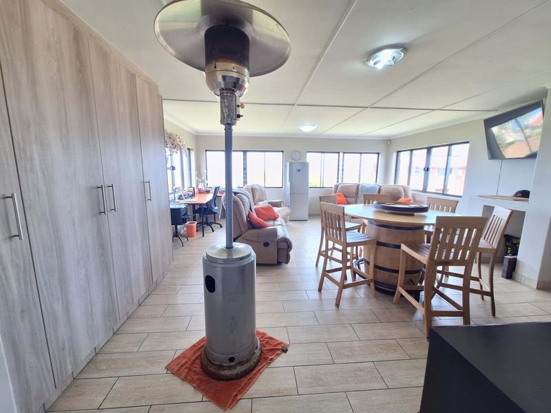 5 Bedroom Property for Sale in Dana Bay Western Cape